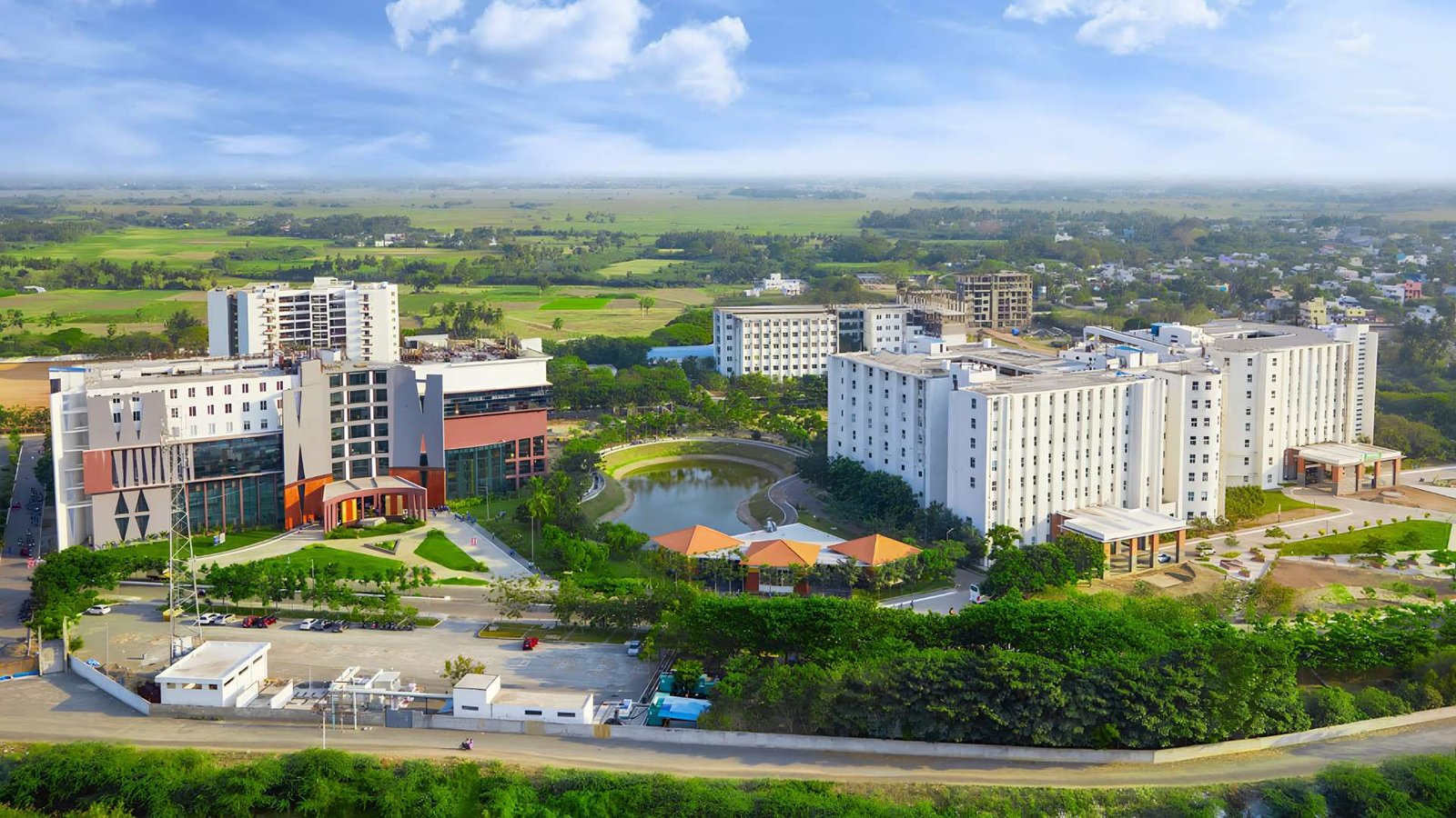 Dhanalakshmi Srinivasan University Samayapuram Trichy campus